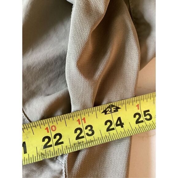 Mountain Hardware Button Up Vented Shirt Sz L Roll Tab Long Sleeves Hiking - Picture 6 of 7